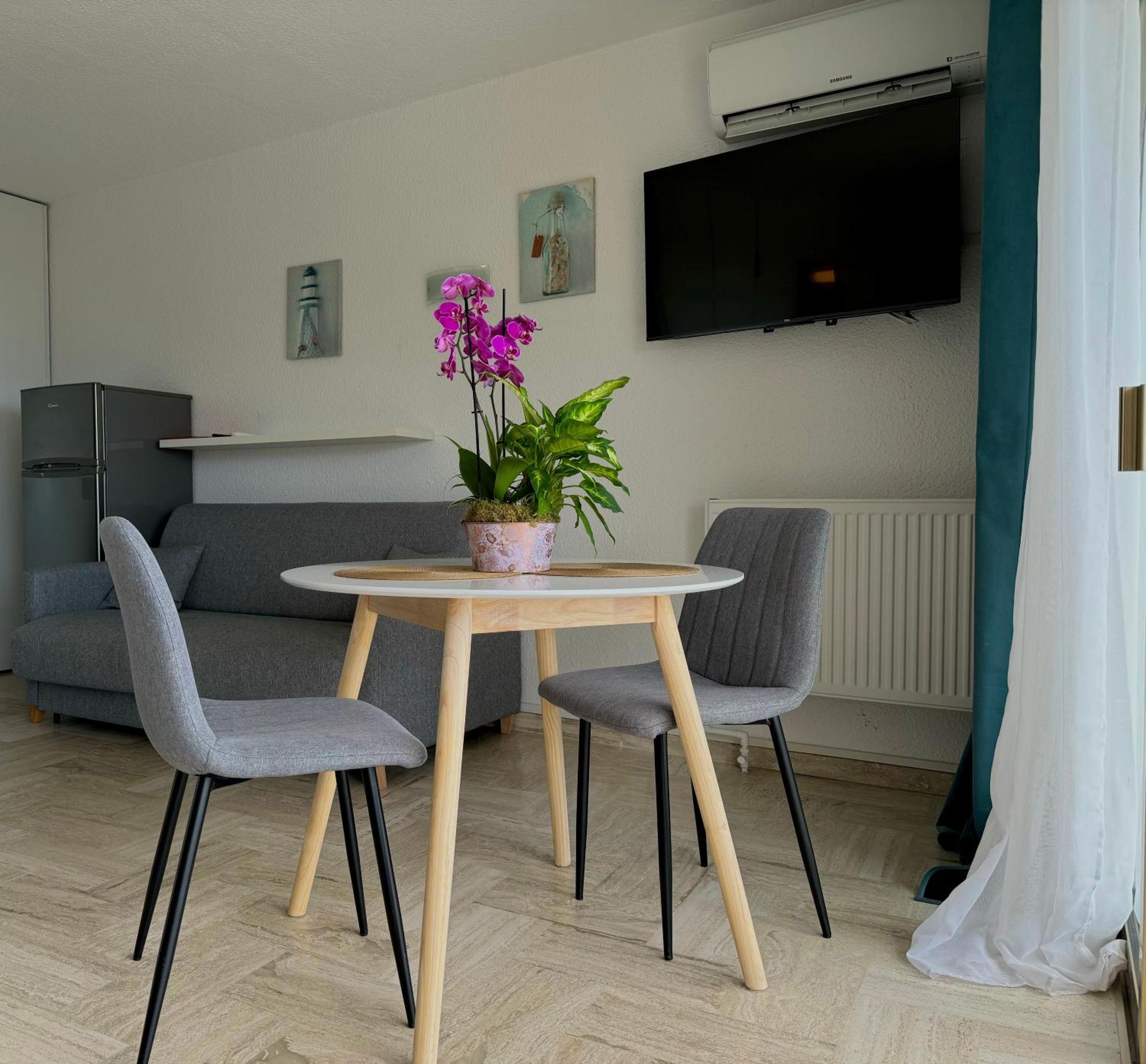My Resid Appart Cannes Marina Vue Mer Mandelieu Eksteriør billede